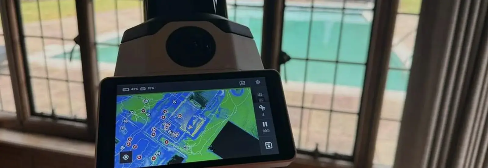 Registered point cloud building on the scanner screen during a survey